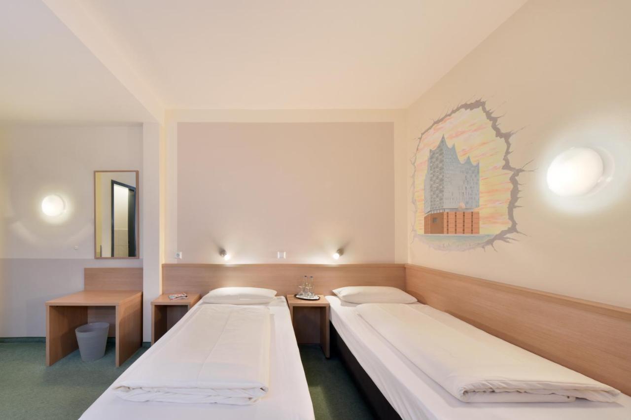 Meinhotel 함브루크 외부 사진