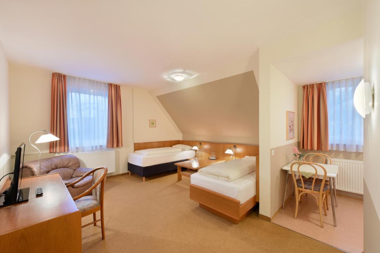 Meinhotel 함브루크 외부 사진