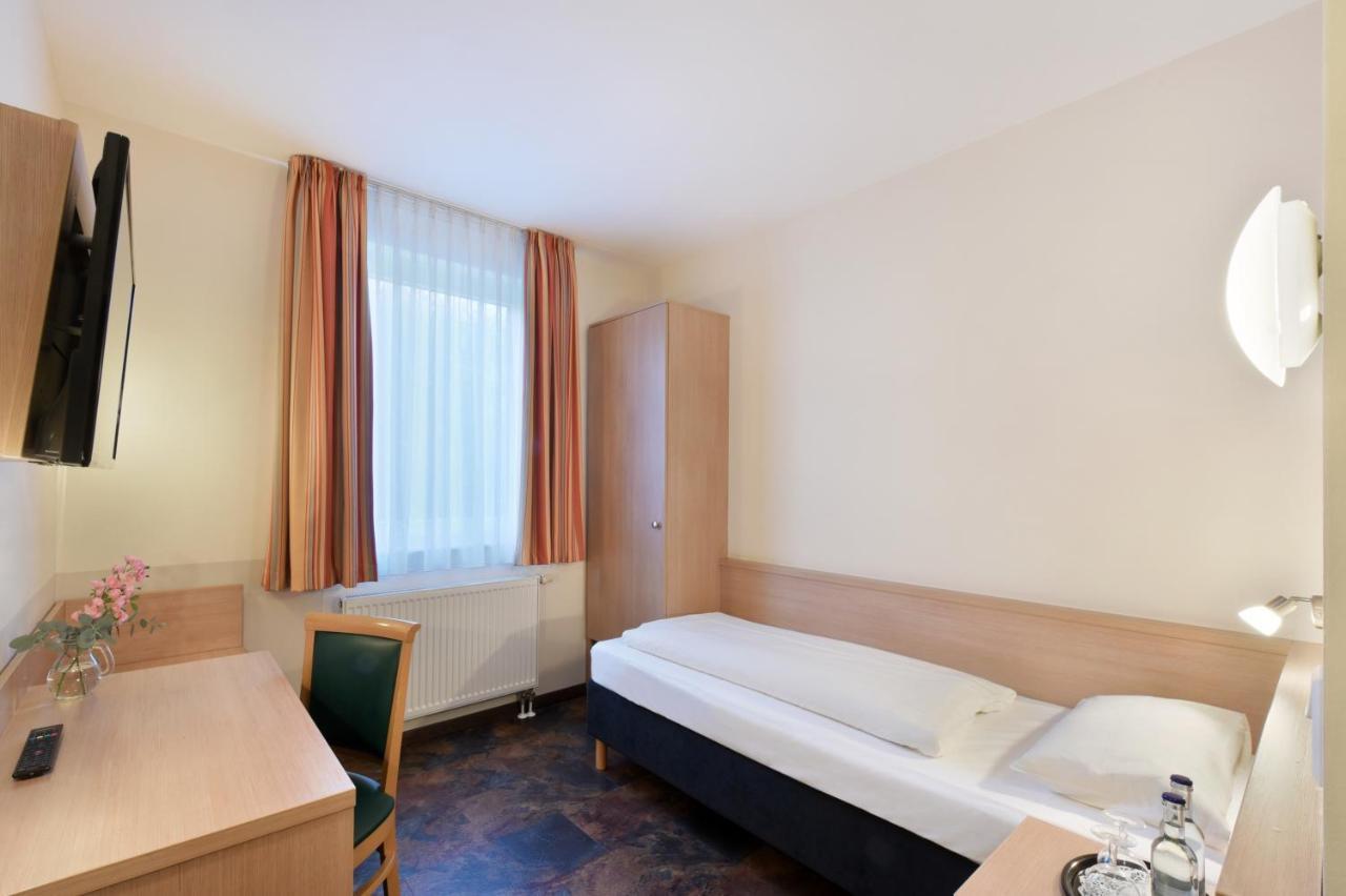 Meinhotel 함브루크 외부 사진